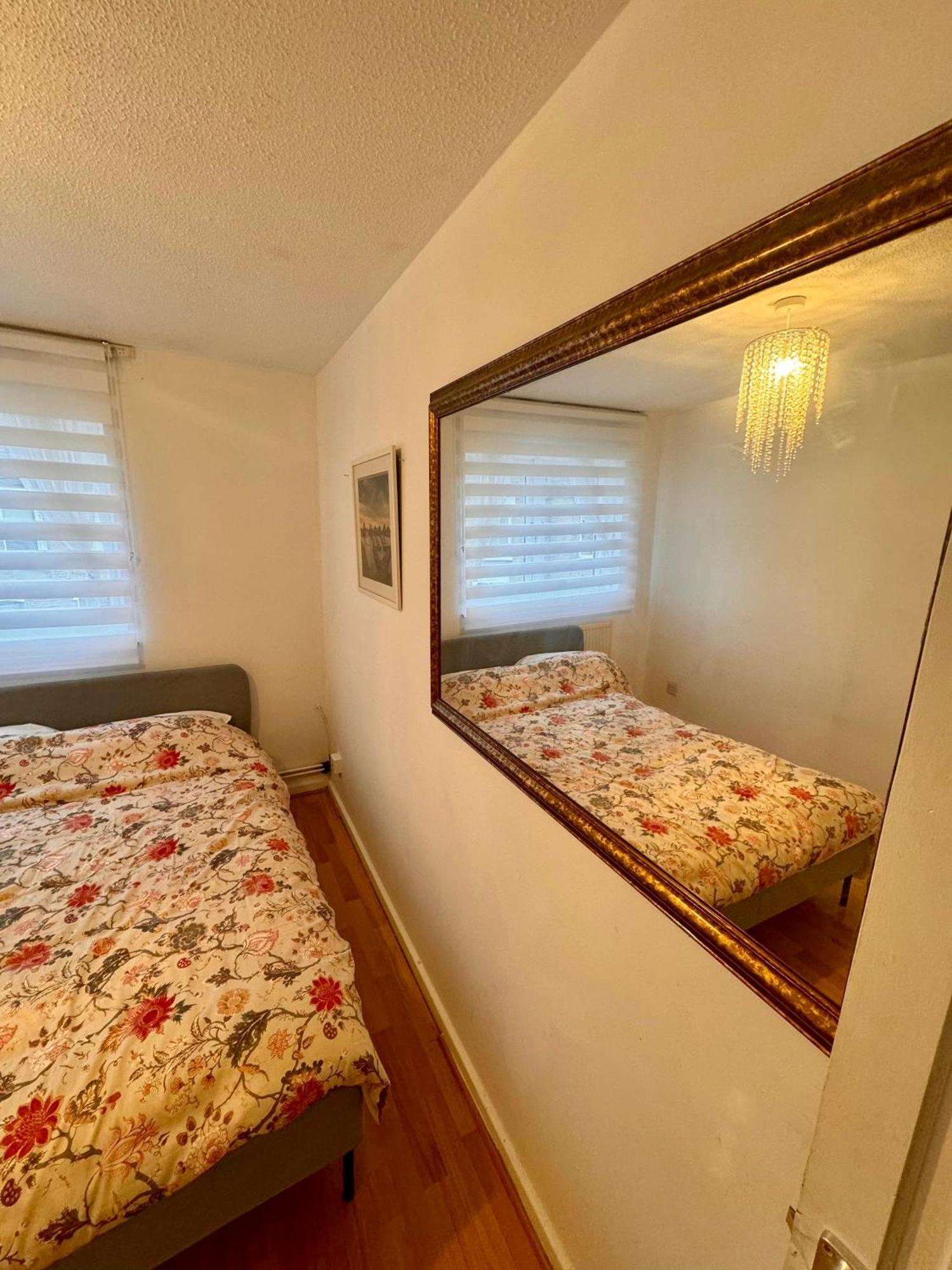 A Calm Stay Near Battersea Reach لندن المظهر الخارجي الصورة